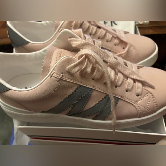 MONCLER LOW-TOP VEGAN LEATHER MONACO SNEAKERS - Picture 14 of 16